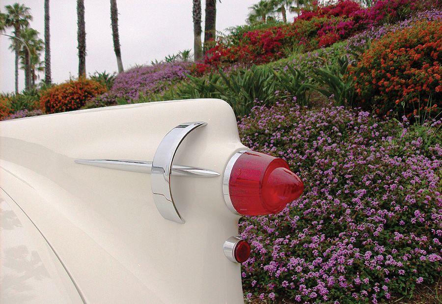  Chrysler Imperial Crown Convertible 1957 года  (фото 2 из 19)